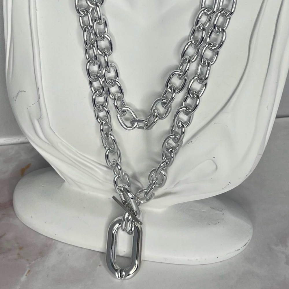 Elegant Silver Chain Necklace
